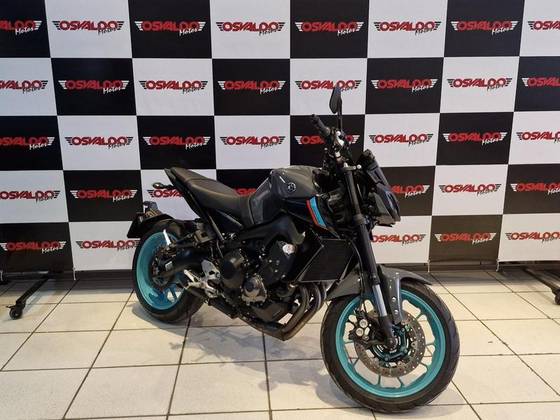 YAMAHA MT-09 